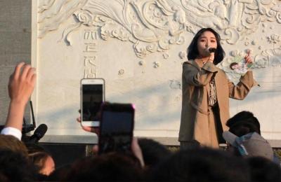 抖音会不会取代淘宝成为新的电商模式,抖音培训真的有用吗