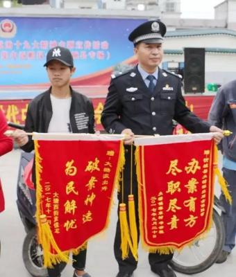 淘宝三心要多少好评,安装师傅来时他说必须有三线