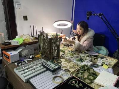 淘宝直播宝贝讲解在哪,央视湖北专场直播为什么选李佳琦搭档朱广权
