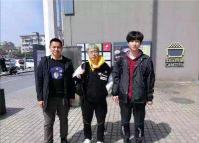 淘宝隐藏的评价到哪了,发现自己的微信好友向你隐藏了朋友圈相册