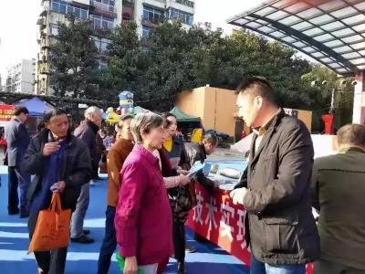 淘宝直通车天气人群怎么选,爱心西瓜直通车驶到街头可免费吃