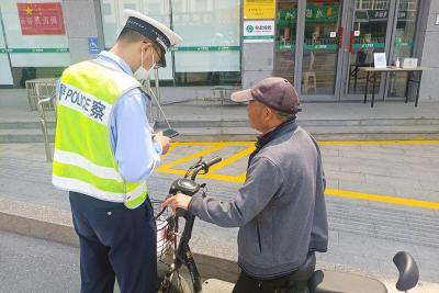 直通车人群信号灯是什么意思,为什么有人觉得运城的交通很拥堵