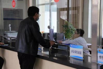 淘宝直通车退不了款,淘宝店铺有100多访客为啥没有人买