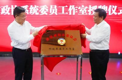 淘宝开通直通车的标志,淘宝个人店和个体工商户的区别