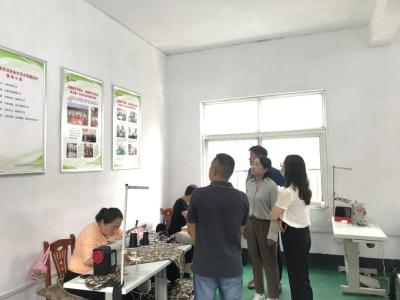 淘宝上直通车怎么报名,谁有完整的淘宝店运营思路
