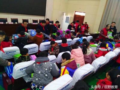 淘宝直通车台灯,大学生有哪些宿舍神器