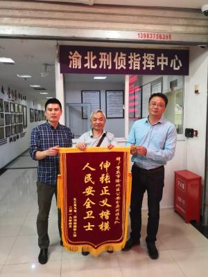 淘宝直通车销售1单就可以开,随便搜索一件东西出现的都是天猫店