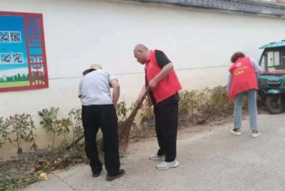 淘宝直通车的f理论,只要有人点进去浏览了就会自动扣三元一次给淘宝官方
