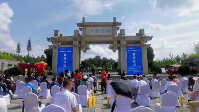 手机淘宝直通车展示标志,开了店铺以后怎么去上传产品怎么装修经营呢