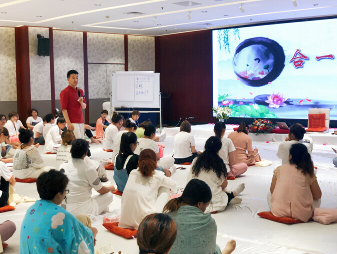 启航商学院课程,谁有总裁emba高级研修班的招生简章？最好可以实战教学的