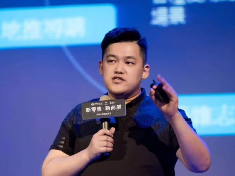 爱上黄昏忽悠小卖家,黄昏街边小卖部梗出处