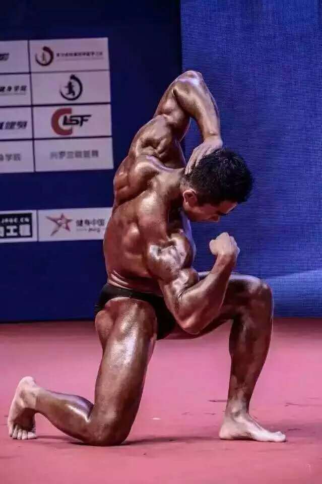 一飞老师免费引流,教育培训行业纷纷转战线上，那如何引流获得线上流量呢