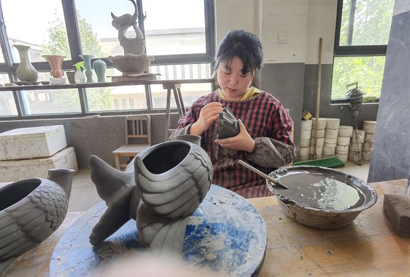 凤凰美工论坛,凤凰新闻是哪个地方的